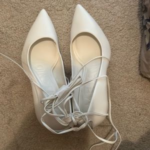 ANTONIO MELANI WHITE PUMP 3 1/4 heel